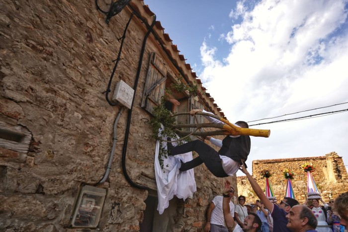 19-typicaltraditionmozodelramo.jpg